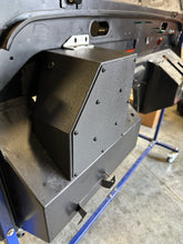 Load image into Gallery viewer, EXTREME AC & HEAT KIT FOR LAND ROVER DEFENDER TO MOUNT BEHIND PUMA DASH