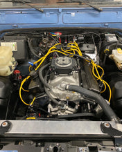 Load image into Gallery viewer, Land Rover Defender Chevy Powertrain Package Manual Transmission