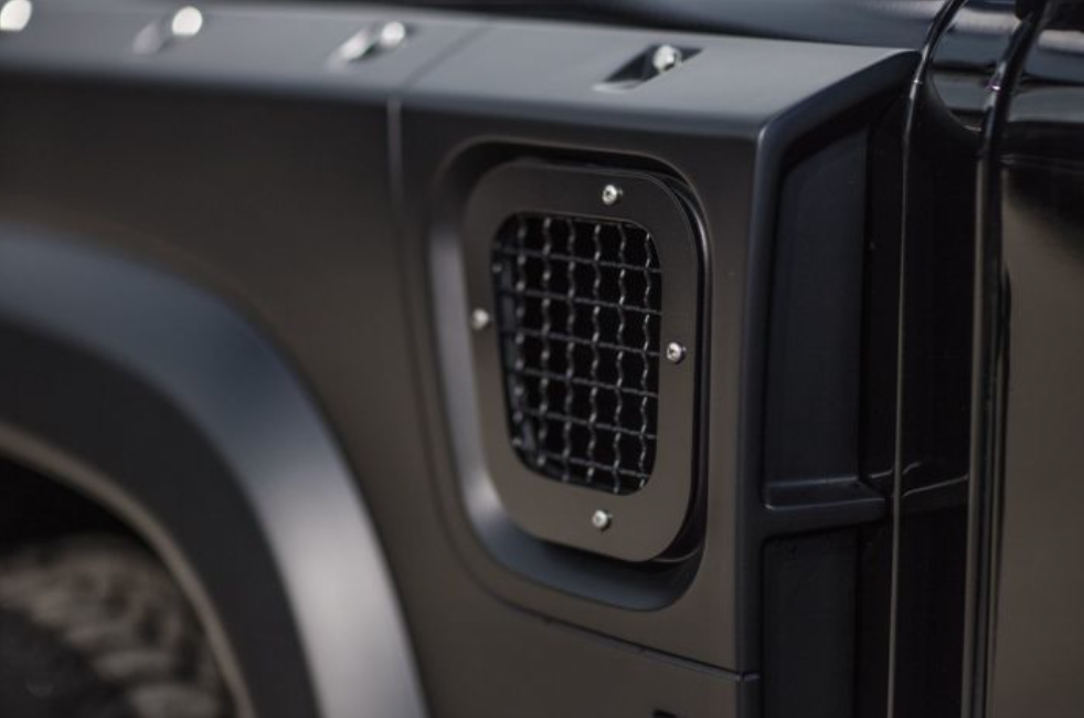 DEFENDER SIDE VENTS WITH MESH - STAINLESS STEEL - BY CHELSEA TRUCK COMPANY